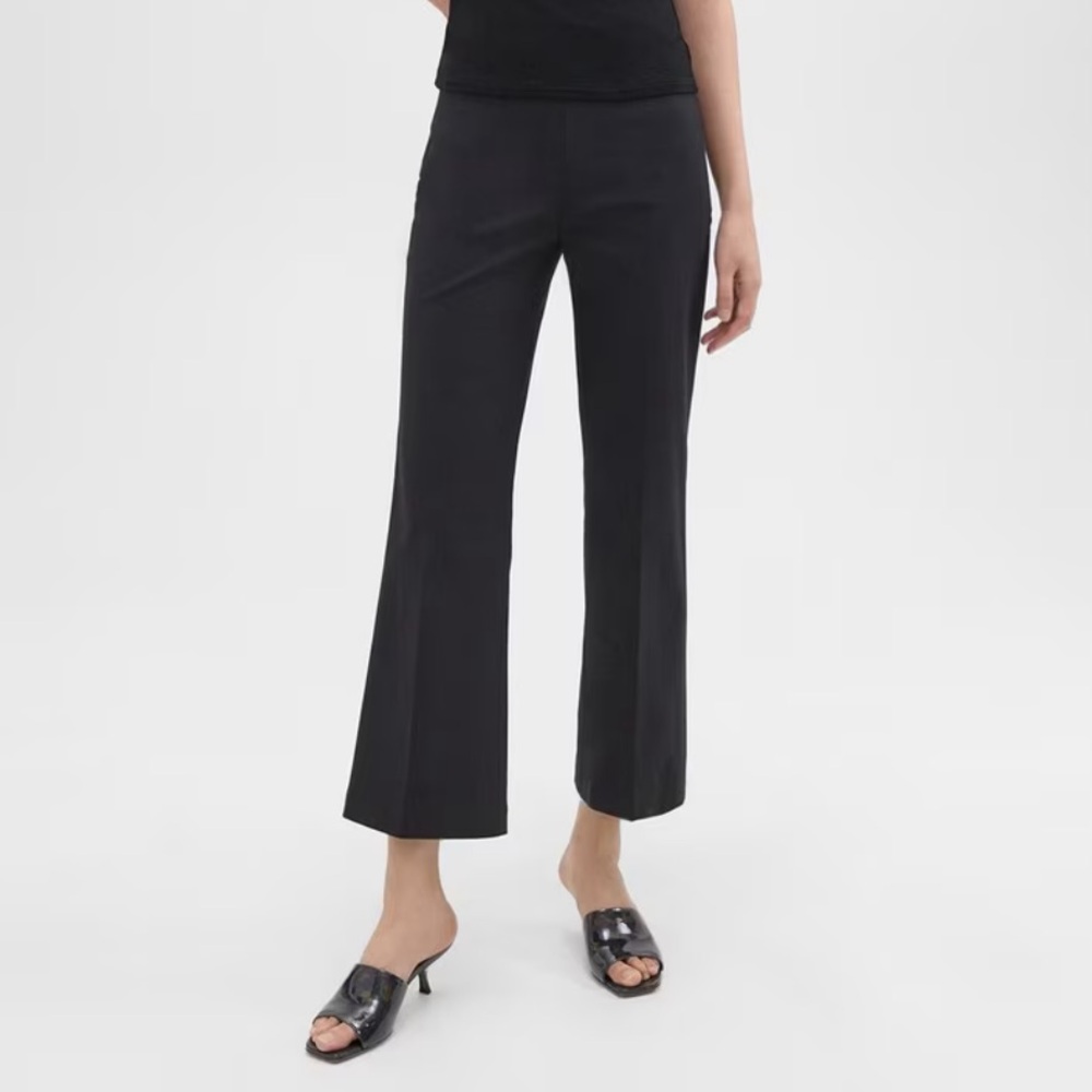 Theory Cropped Kick Pant in Stretch Cotton-Blend